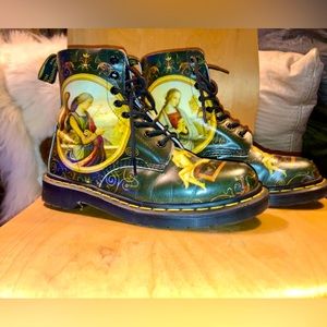 🩵 Never Worn Limited Edition Pascal Dr Martens!